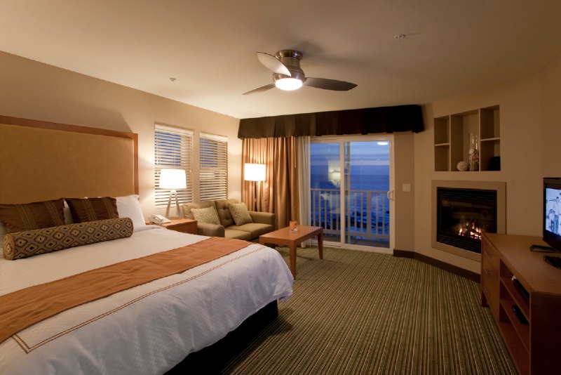 The Coho's Sunset Suite